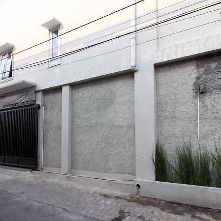 Reddoorz Plus Near Upn Jogjakarta 2 Maguwo Exterior foto