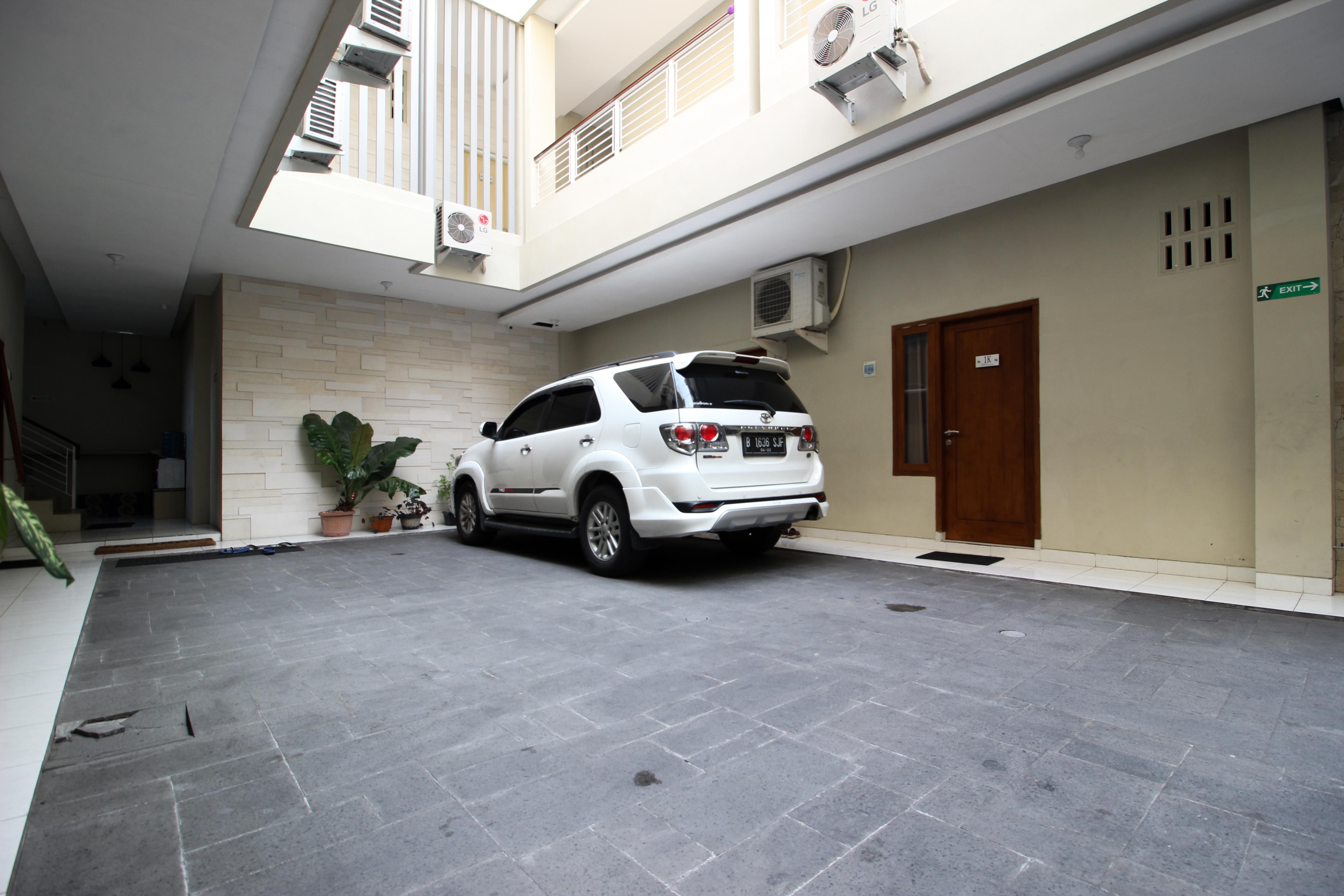 Reddoorz Plus Near Upn Jogjakarta 2 Maguwo Exterior foto